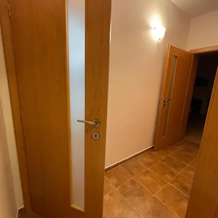 Peaceful Living, 4 Minutes From The Center Apartmán Košice