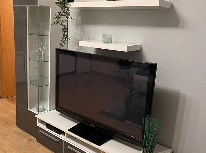 Peaceful Living, 4 Minutes From The Center *