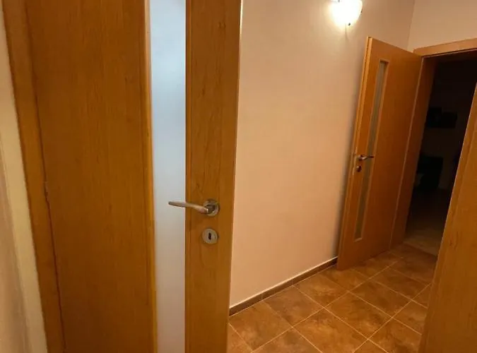 Peaceful Living, 4 Minutes From The Center Lejlighed Košice